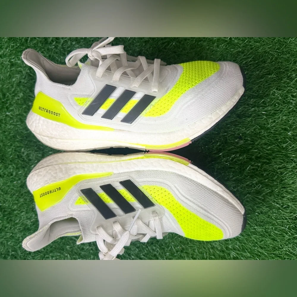 Adidas Ultra Boost 21 White Solar Yellow Men’s‎ Size 7.5